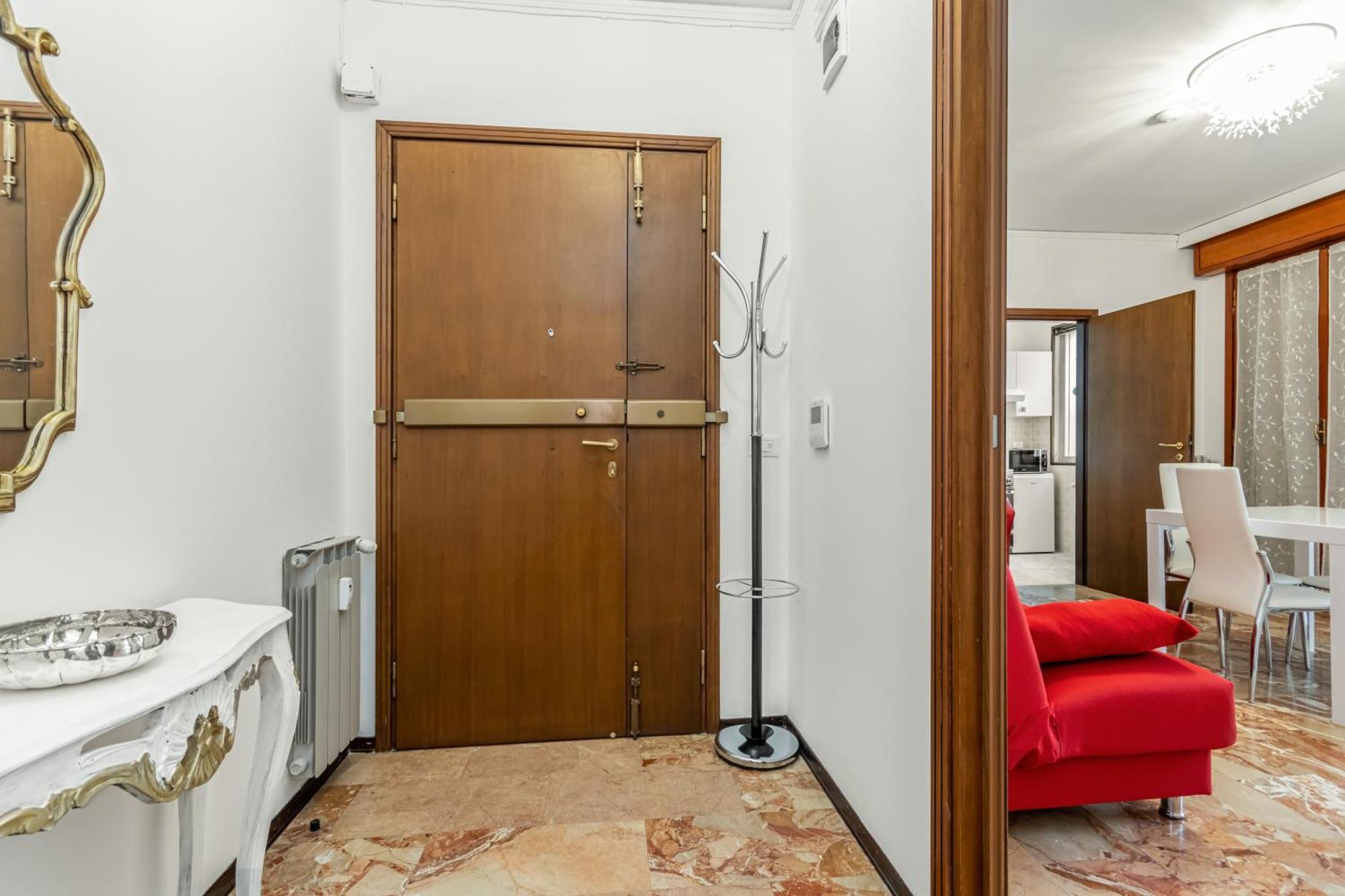 Apartment In Central Mestre With Parking! Venice Exterior photo